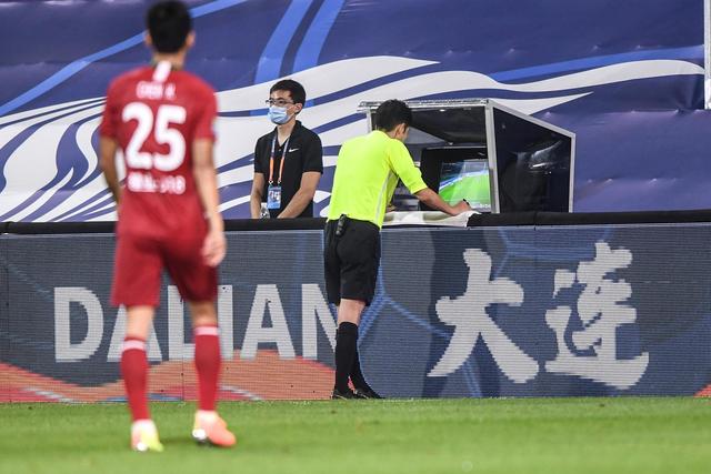 三外援球队夺冠=笑话OR悲哀?