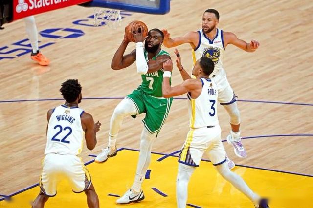 崔永熙登场4分钟贡献5分 2记高难进球点燃全场