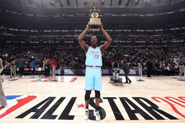 萨哈：曼联需要能在逆境中进球的前锋