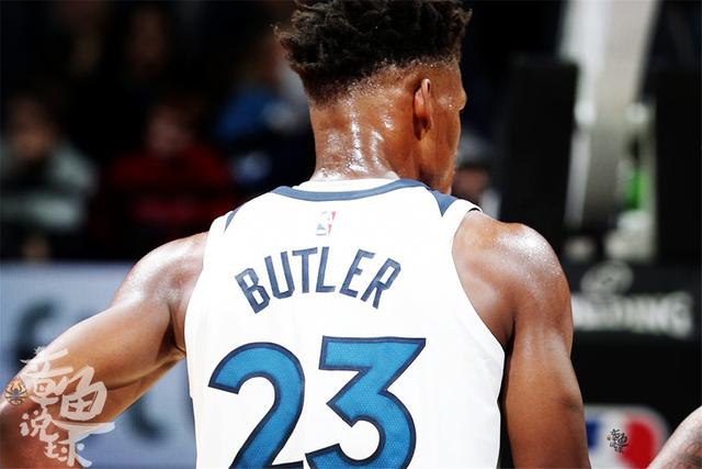 高诗岩21+10+8山东加时胜首钢 范子铭31分